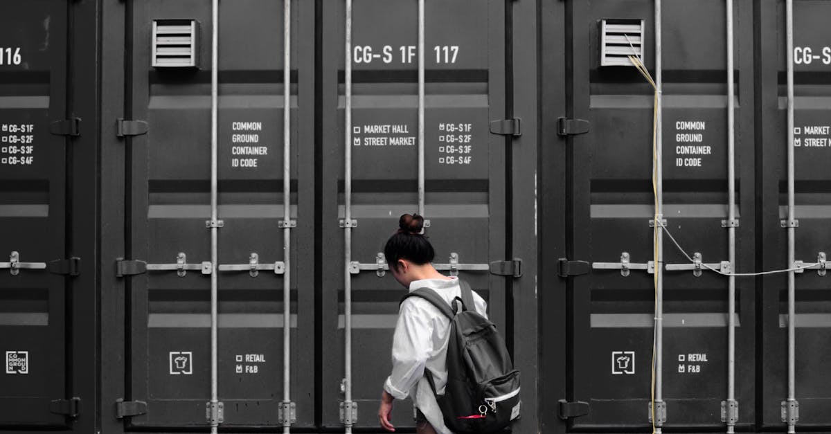 Determining the Appropriate Indoor Self Storage Unit Size for Your Items